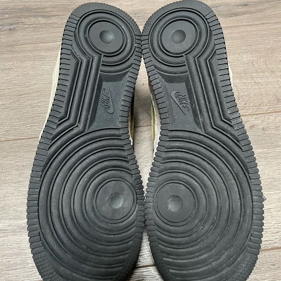 Nike Air Force 1, Undefeated, Collector’s: Sizes: Men’s 7, Women’s 8.5 - Picture 4 of 6